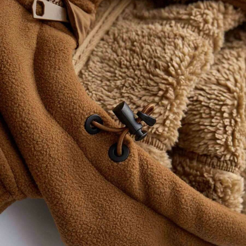 Men's Fleece Jacket with Hood and Zippered Pockets for Winter Comfort 3